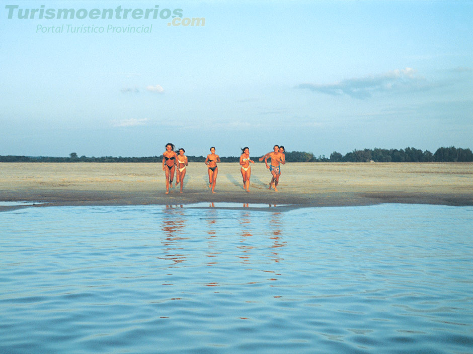 Playas del Ro Uruguay - Imagen: Turismoentrerios.com
